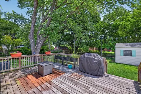 Exterior - 478 Duchess Ct, Hampton, VA 23669 photo 3 of 6