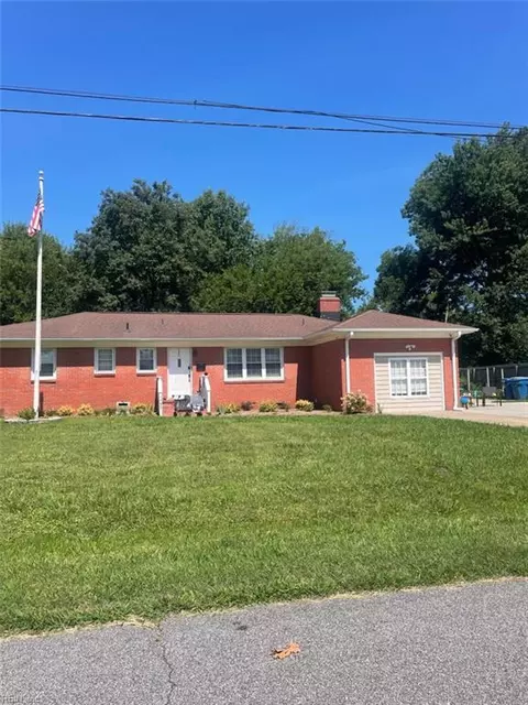 1737 Greenhouse Rd, Virginia Beach, VA 23455