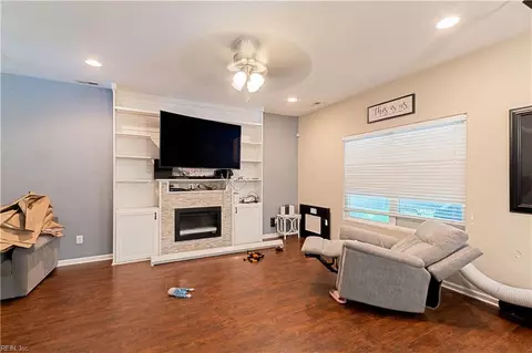 Living - 5206 Texas Ave, Norfolk, VA 23513 photo 2 of 2