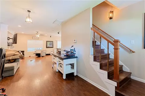 Entry Way - 5206 Texas Ave, Norfolk, VA 23513 photo 1 of 2