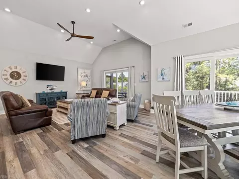 Dining - 1036 Hampton St, Corolla, NC 27927 photo 1 of 3