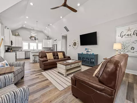 Living - 1036 Hampton St, Corolla, NC 27927 photo 1 of 2