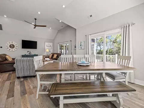 Dining - 1036 Hampton St, Corolla, NC 27927 photo 3 of 3