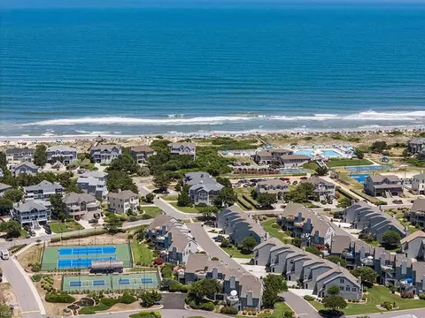 View/Area - 1036 Hampton St, Corolla, NC 27927 photo 6 of 7