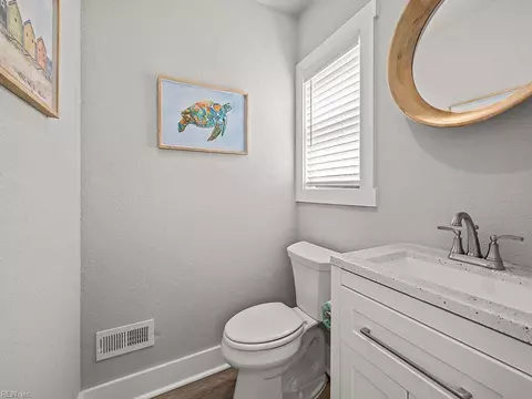 Bath - 1036 Hampton St, Corolla, NC 27927 photo 5 of 7