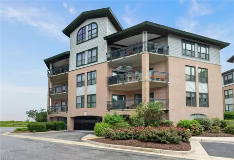 3244 Page Ave #204, Virginia Beach, VA 23451
