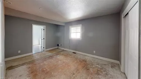 Bedroom - 45 Salem St, Hampton, VA 23669 photo 10 of 15