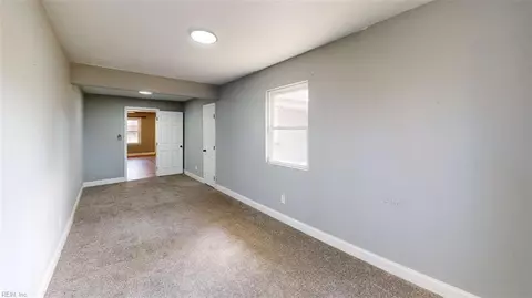 Bedroom - 45 Salem St, Hampton, VA 23669 photo 11 of 15