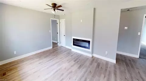 Living - 45 Salem St, Hampton, VA 23669 photo 1 of 8