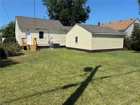 Exterior - 6376 Palem Rd, Norfolk, VA 23513 photo 2 of 3