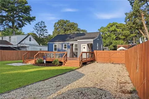 Exterior - 3022 Herbert St, Norfolk, VA 23513 photo 6 of 6