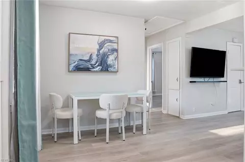 Dining - 3022 Herbert St, Norfolk, VA 23513 photo 2 of 2