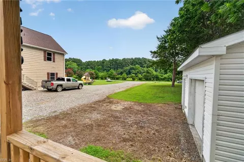 Exterior - 2559 Red Bank Rd, Gloucester, VA 23061 photo 7 of 8