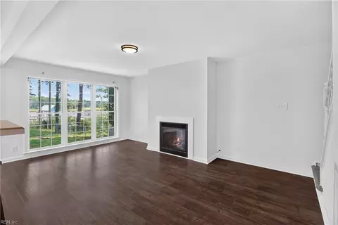 Living - 2559 Red Bank Rd, Gloucester, VA 23061 photo 1 of 3