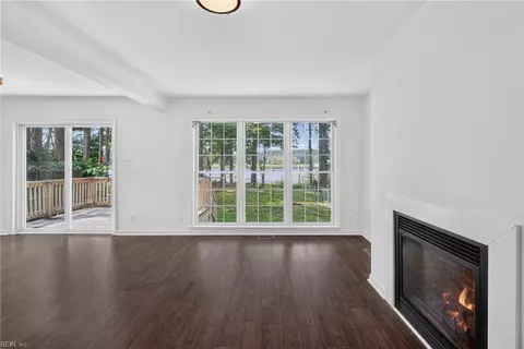Living - 2559 Red Bank Rd, Gloucester, VA 23061 photo 2 of 3