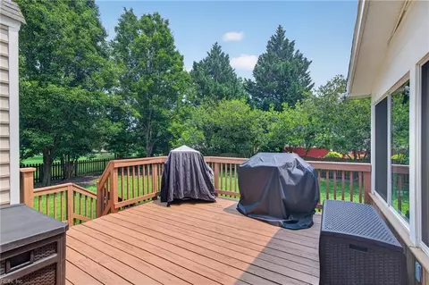 Exterior - 3 Blackberry Ln, Hampton, VA 23669 photo 5 of 8