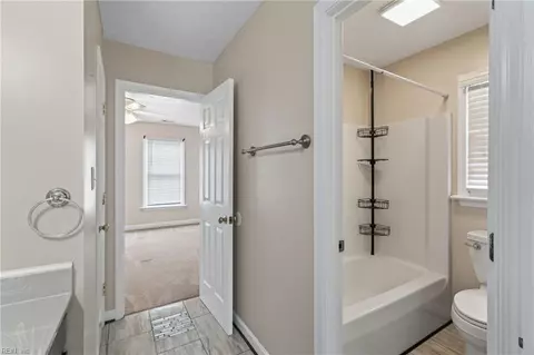 Entry Way - 3 Blackberry Ln, Hampton, VA 23669 photo 5 of 5