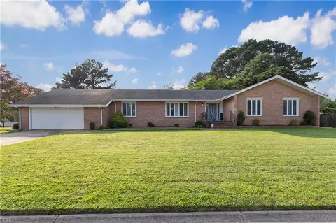 2860 Greenview Rd, Chesapeake, VA 23321