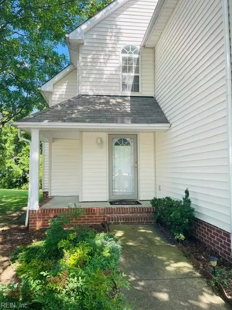 Exterior - 956 Allendale Dr, Hampton, VA 23669 photo 2 of 3
