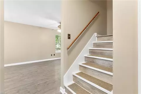 Entry Way - 243 Windsor Rd, North, VA 23128 photo 4 of 5