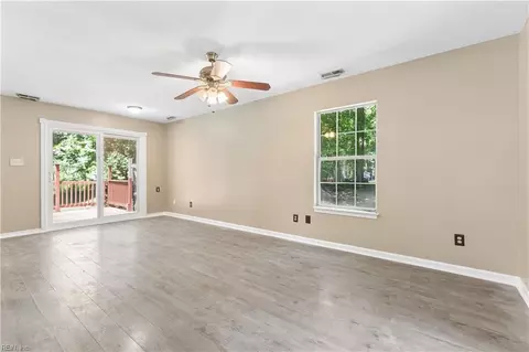 Living - 243 Windsor Rd, North, VA 23128 photo 4 of 5