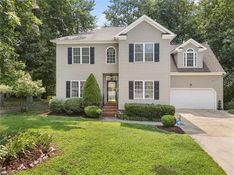 117 Lake Pointe Dr, Newport News, VA 23603