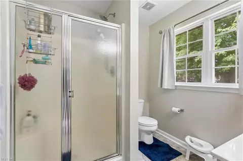 Bath - 3432 Herbert St, Norfolk, VA 23513 photo 2 of 3