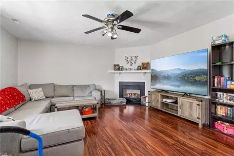 Living - 3432 Herbert St, Norfolk, VA 23513 photo 1 of 2