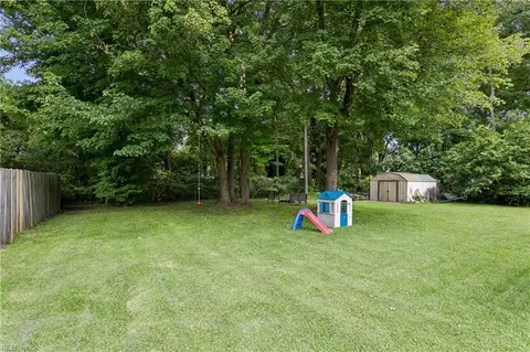 Exterior - 3432 Herbert St, Norfolk, VA 23513 photo 8 of 12