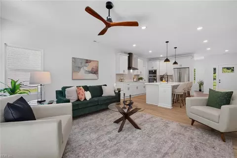 789 Caddie St, Chesapeake, VA 23322