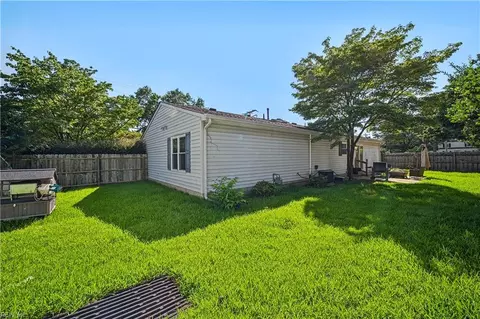 Exterior - 108 E Westmont Ave, Norfolk, VA 23503 photo 5 of 8