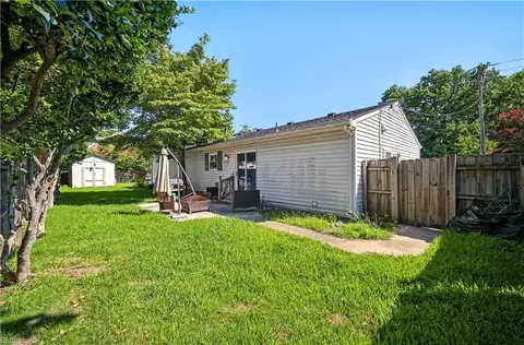 Exterior - 108 E Westmont Ave, Norfolk, VA 23503 photo 7 of 8