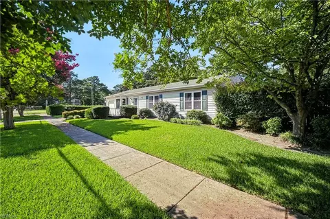 Exterior - 108 E Westmont Ave, Norfolk, VA 23503 photo 3 of 8