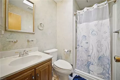 Bath - 108 E Westmont Ave, Norfolk, VA 23503 photo 2 of 3