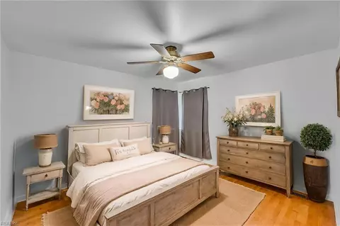 Bedroom - 21 Corey Cir, Hampton, VA 23663 photo 1 of 15