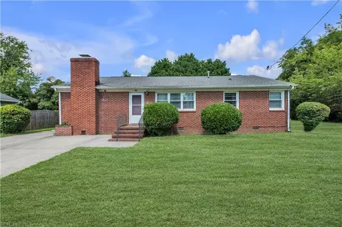 Exterior - 21 Corey Cir, Hampton, VA 23663 photo 2 of 5