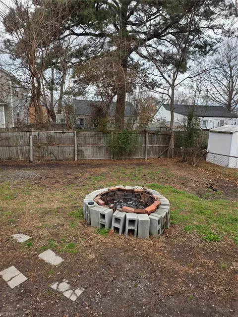 Exterior - 714 Grove St, Hampton, VA 23664 photo 4 of 4