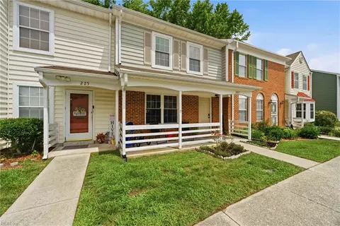 227 Whitewater Dr, Newport News, VA 23608