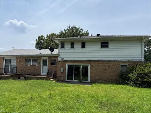 648 Hemlock Ave, Hampton, VA 23661 photo 9