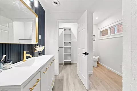 Bath - 4111 Williamson St, Chesapeake, VA 23324 photo 1 of 5