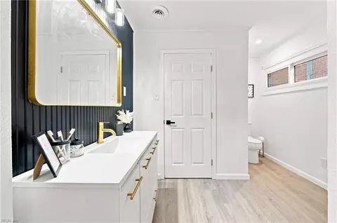 Bath - 4111 Williamson St, Chesapeake, VA 23324 photo 3 of 5