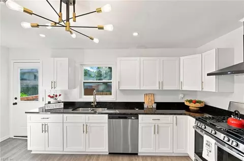 Kitchen - 4111 Williamson St, Chesapeake, VA 23324 photo 1 of 5