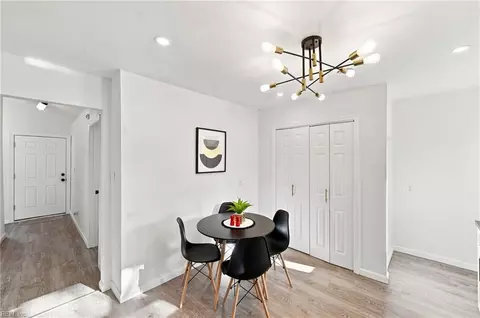 Dining - 4111 Williamson St, Chesapeake, VA 23324 photo 1 of 1