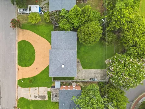 View/Area - 3805 Chesapeake Ave, Hampton, VA 23661 photo 3 of 9