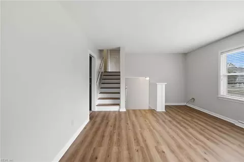 Living - 3805 Chesapeake Ave, Hampton, VA 23661 photo 2 of 6
