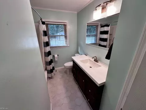 Bath - 27005 Meherrin Rd, Capron, VA 23829 photo 1 of 4