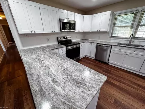 Kitchen - 27005 Meherrin Rd, Capron, VA 23829 photo 2 of 4