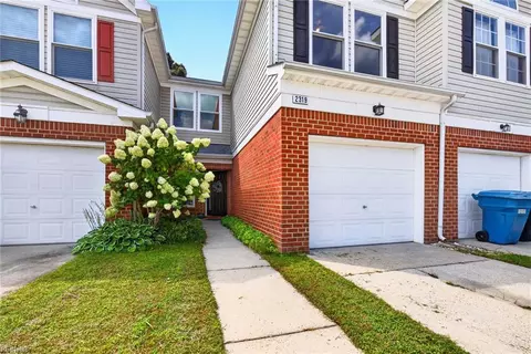 2319 Charing Cross Rd, Virginia Beach, VA 23456