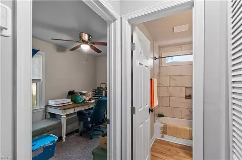 Entry Way - 504 Marion Rd, Hampton, VA 23663 photo 3 of 3