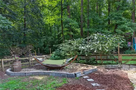Exterior - 7011 Tracey Ct, Gloucester, VA 23061 photo 10 of 17